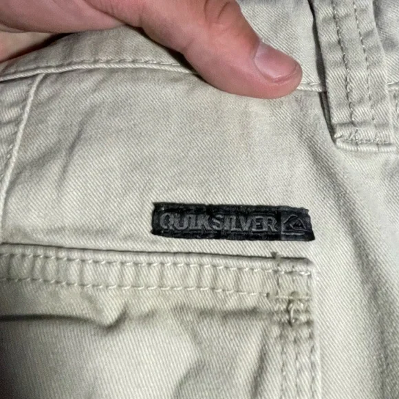 Quicksilver cargo shorts - Picture 3 of 6